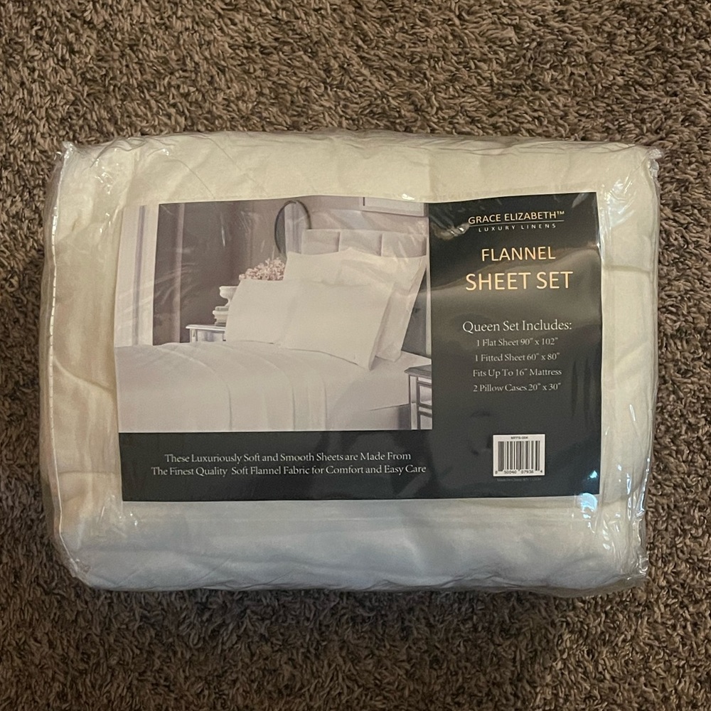 NEW Flannel Sheet Set